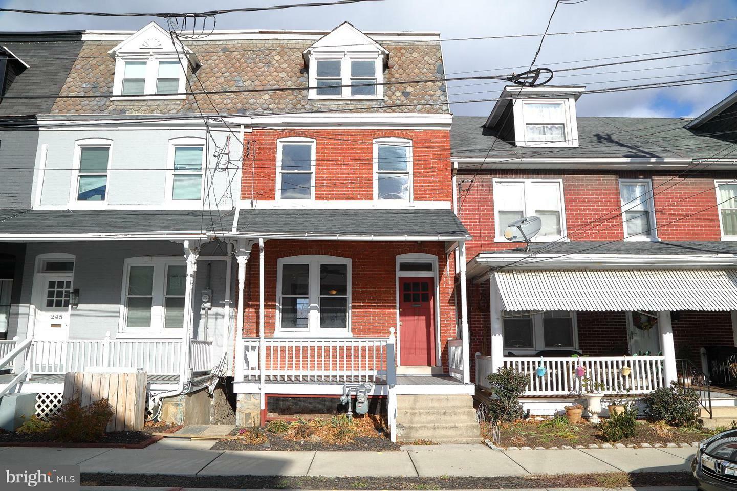 Property Photo:  243 Jackson Street  PA 17603 