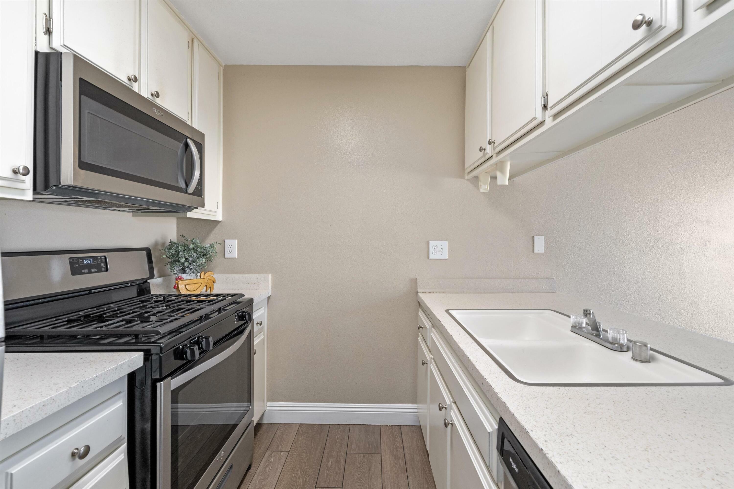 Property Photo:  82567 Avenue 48 63  CA 92201 