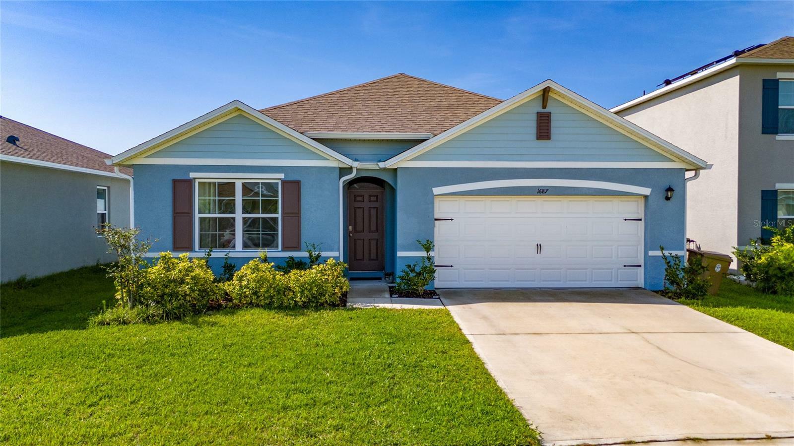 Property Photo: 1687 Park Side Avenue FL 34744