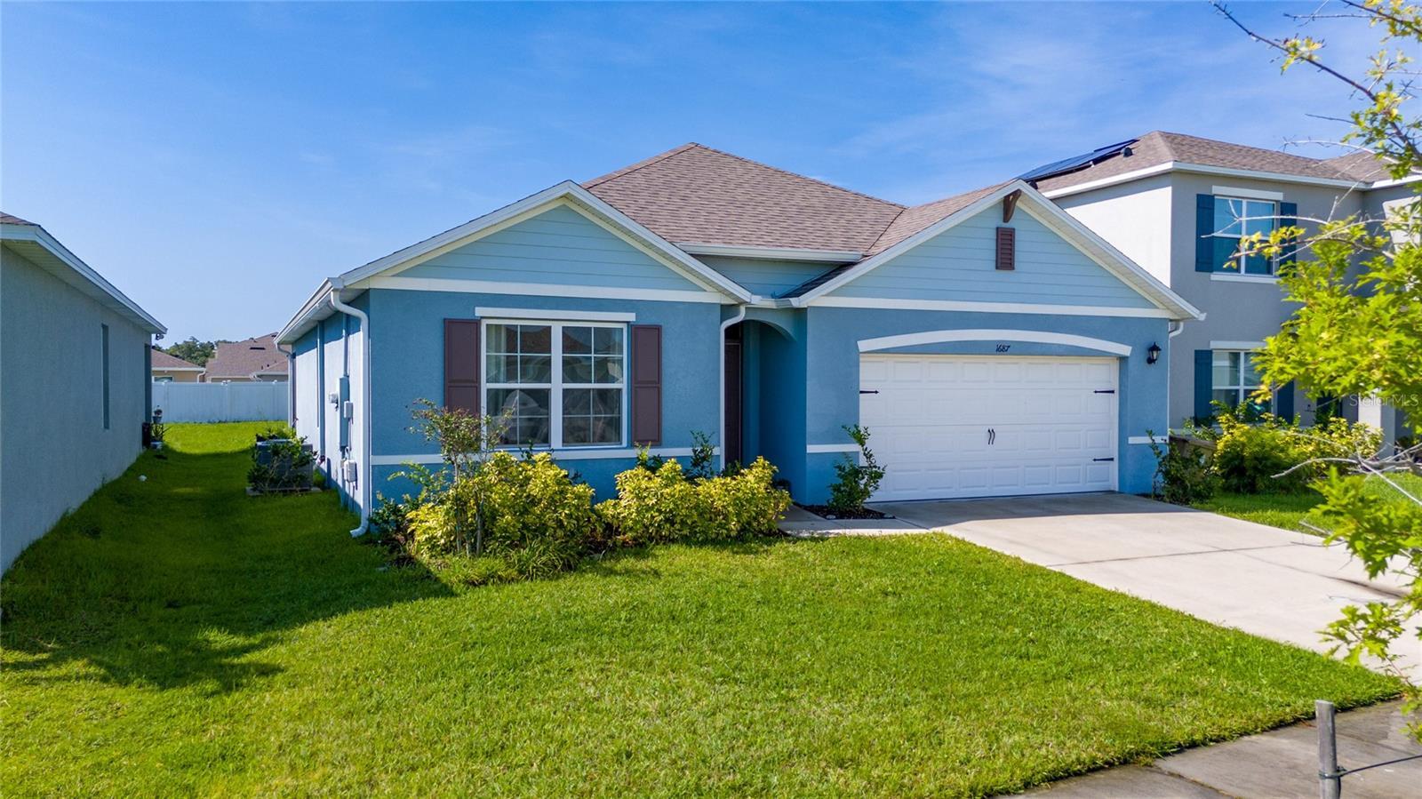 Property Photo: 1687 Park Side Avenue FL 34744
