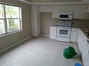 Property Photo:  1117 Pinellas Bayway S 303  FL 33715 