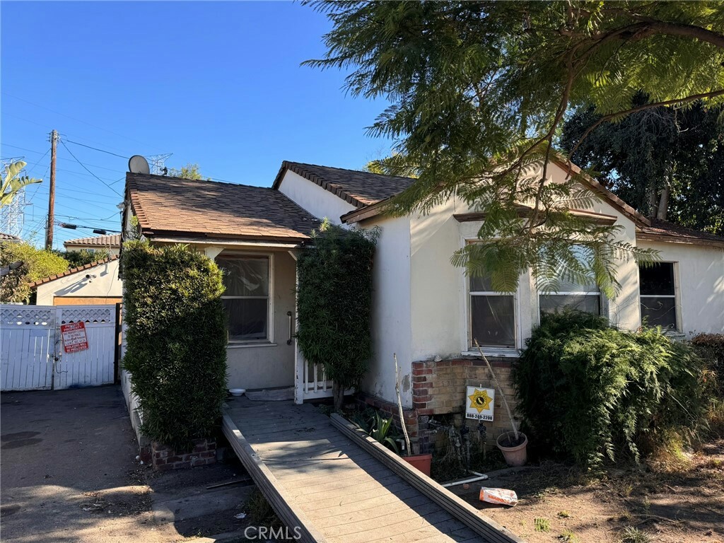 Property Photo:  6320 Fair Avenue  CA 91606 