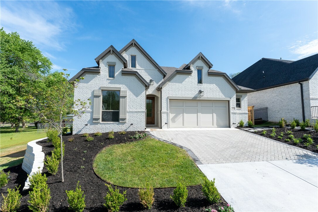 Property Photo: 1172 E Adelaide Lane AR 72703