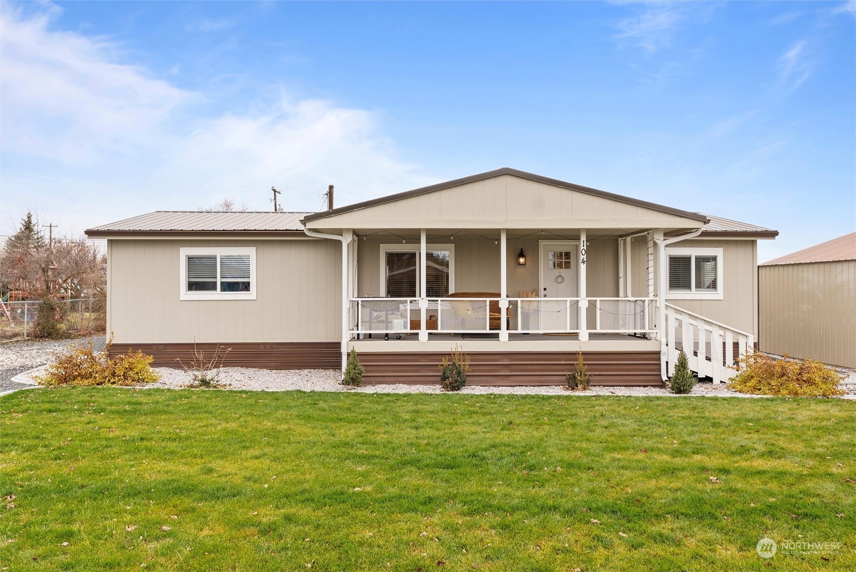 Property Photo:  104 NW Adrian Avenue  WA 98851 