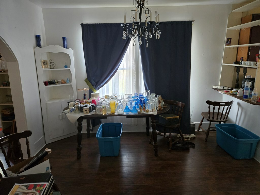 Property Photo:  1805 S Van Buren St  TX 76904 