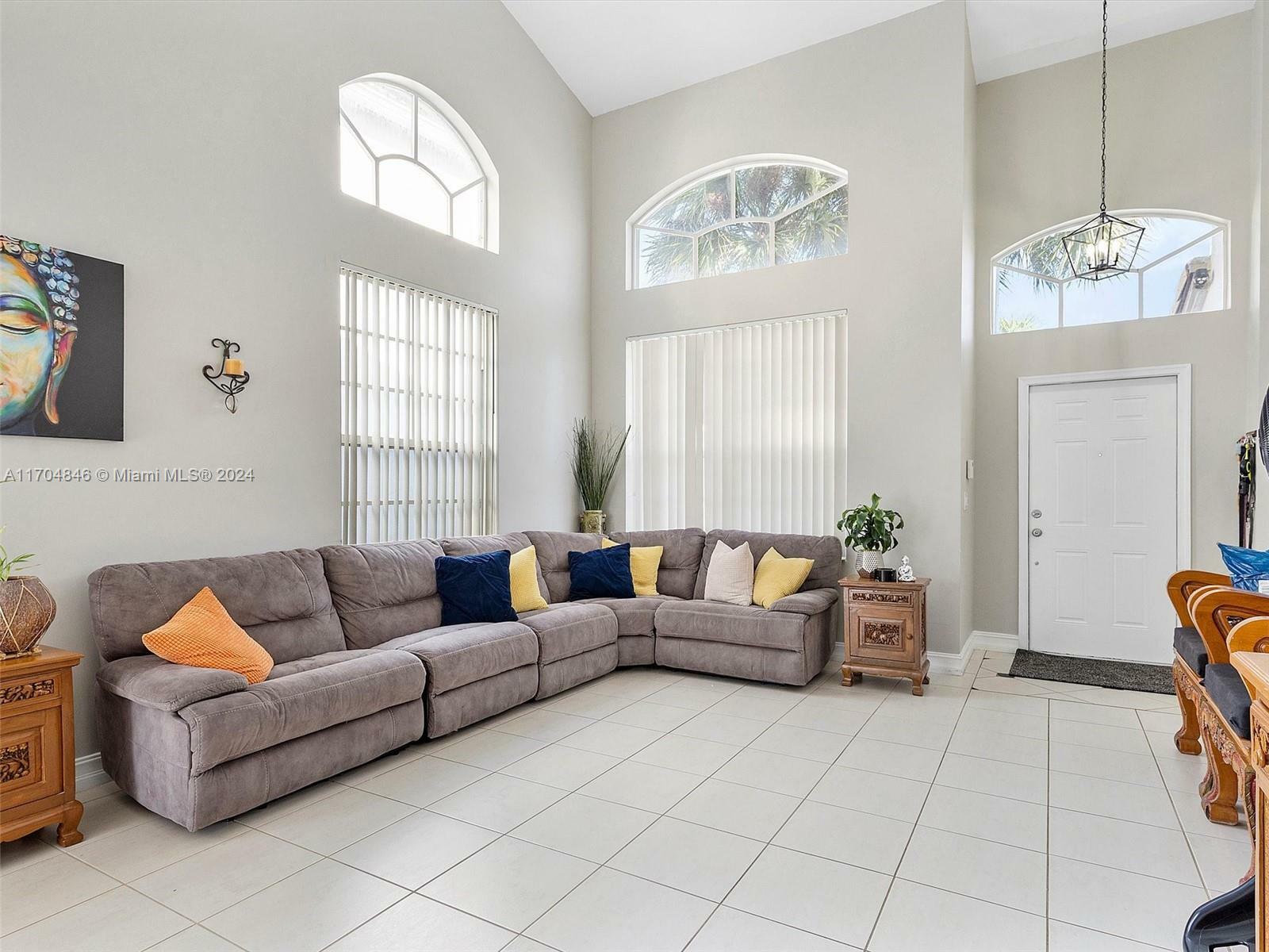 Property Photo:  15608 NW 5th St  FL 33028 