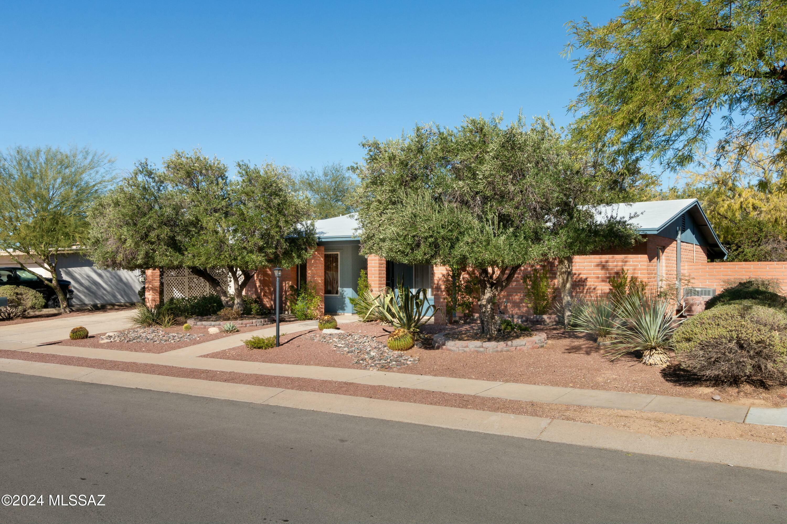 Property Photo:  3380 W Westfal Drive  AZ 85741 