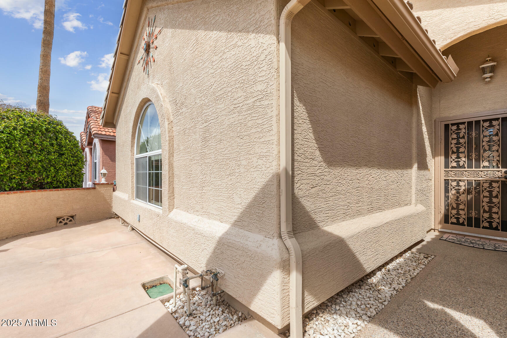Property Photo: 1560 E Riviera Drive AZ 85249