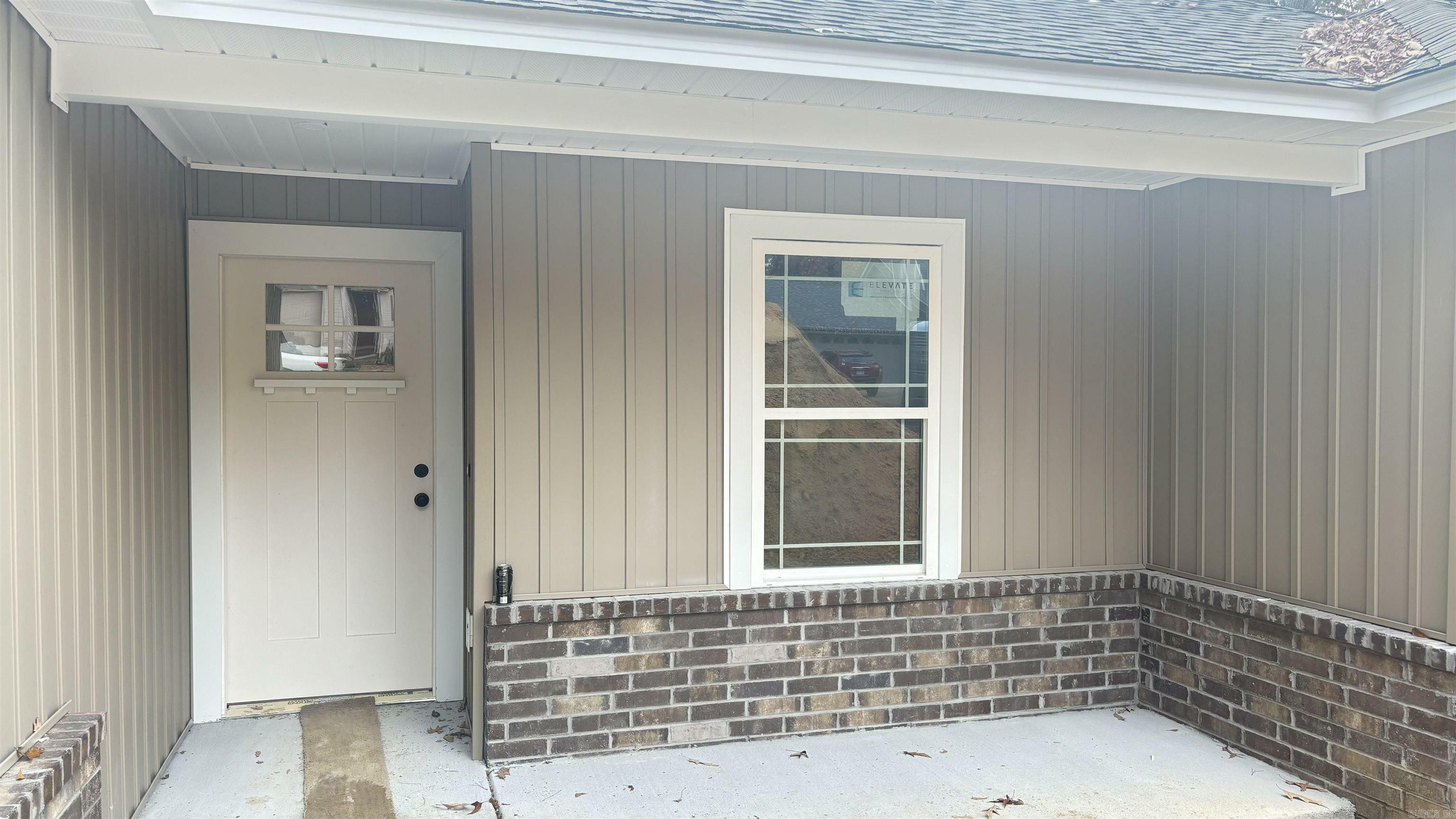 Property Photo:  3008 Oakbrook Drive  AR 72015 