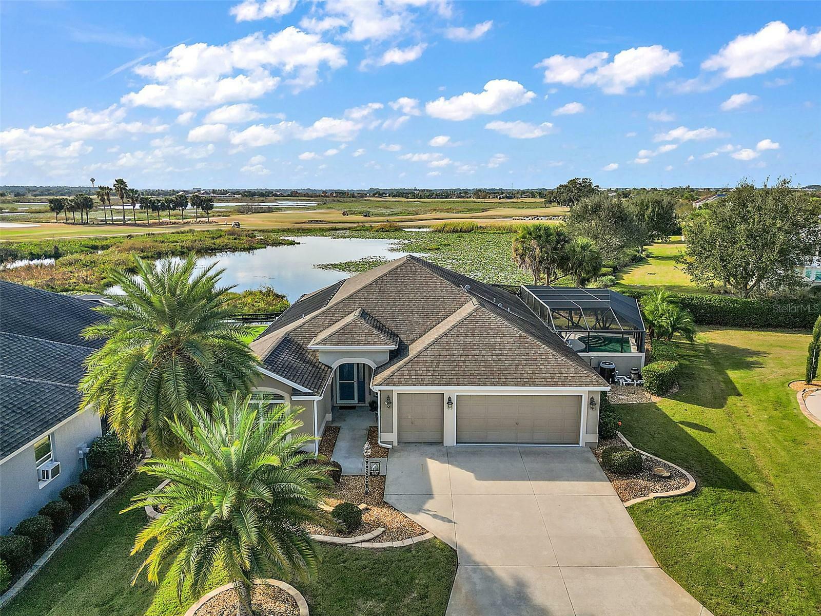 Property Photo: 1532 Resthaven Way FL 32163