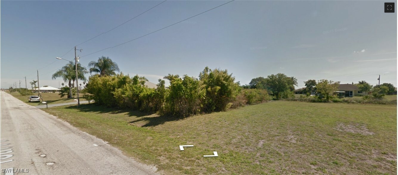 Property Photo:  1217 NE 13th Place  FL 33909 