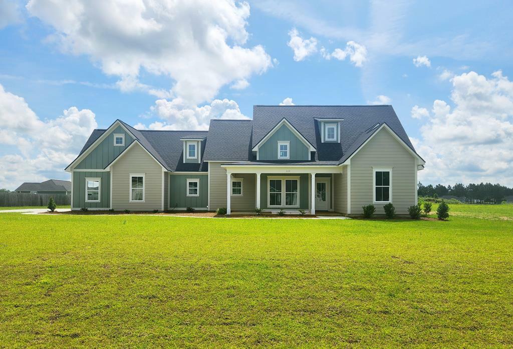 Property Photo: 111 Scarlet Way GA 31763
