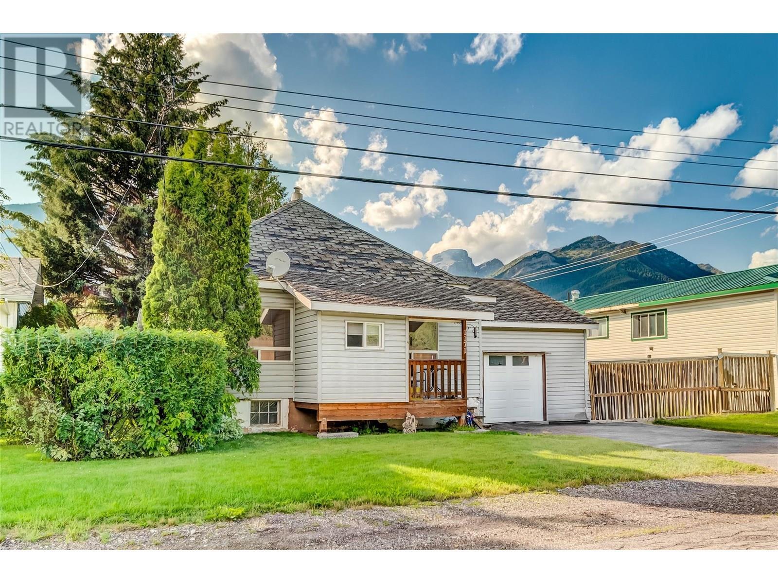 Photo de la propriété: 1171 1st Avenue BC V0B 1M0