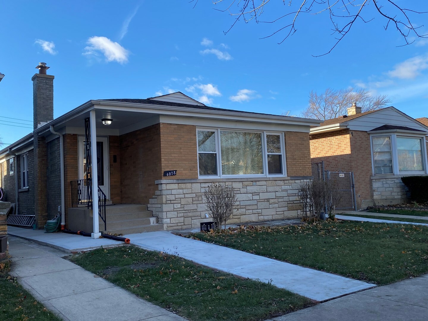 Property Photo:  6078 N Troy Street  IL 60659 