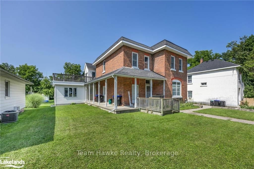 4 Maria St  Penetanguishene ON L9M 1L6 photo