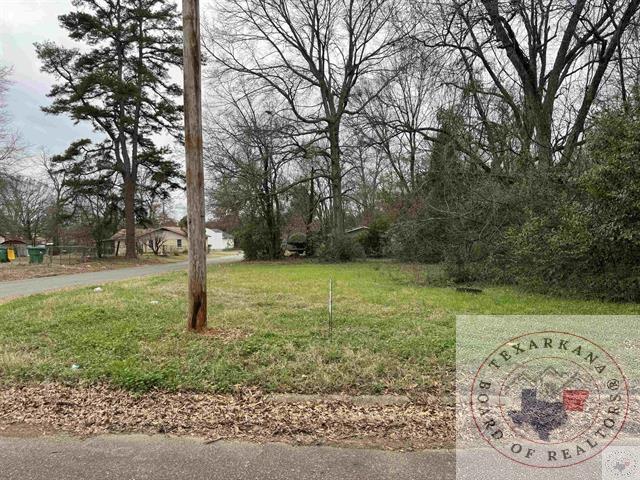 Property Photo:  1701 Peach St  TX 75501 