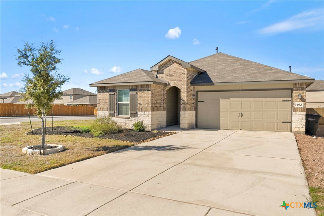 Property Photo:  403 Pebble Creek Run  TX 78130 