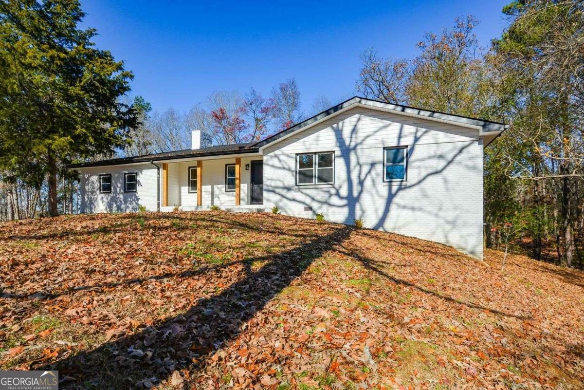 Property Photo:  211 Forsyth Lake Road  GA 30153 