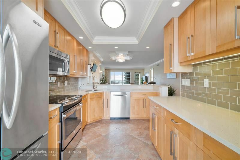 Property Photo: 750 N Ocean Blvd 1403 FL 33062