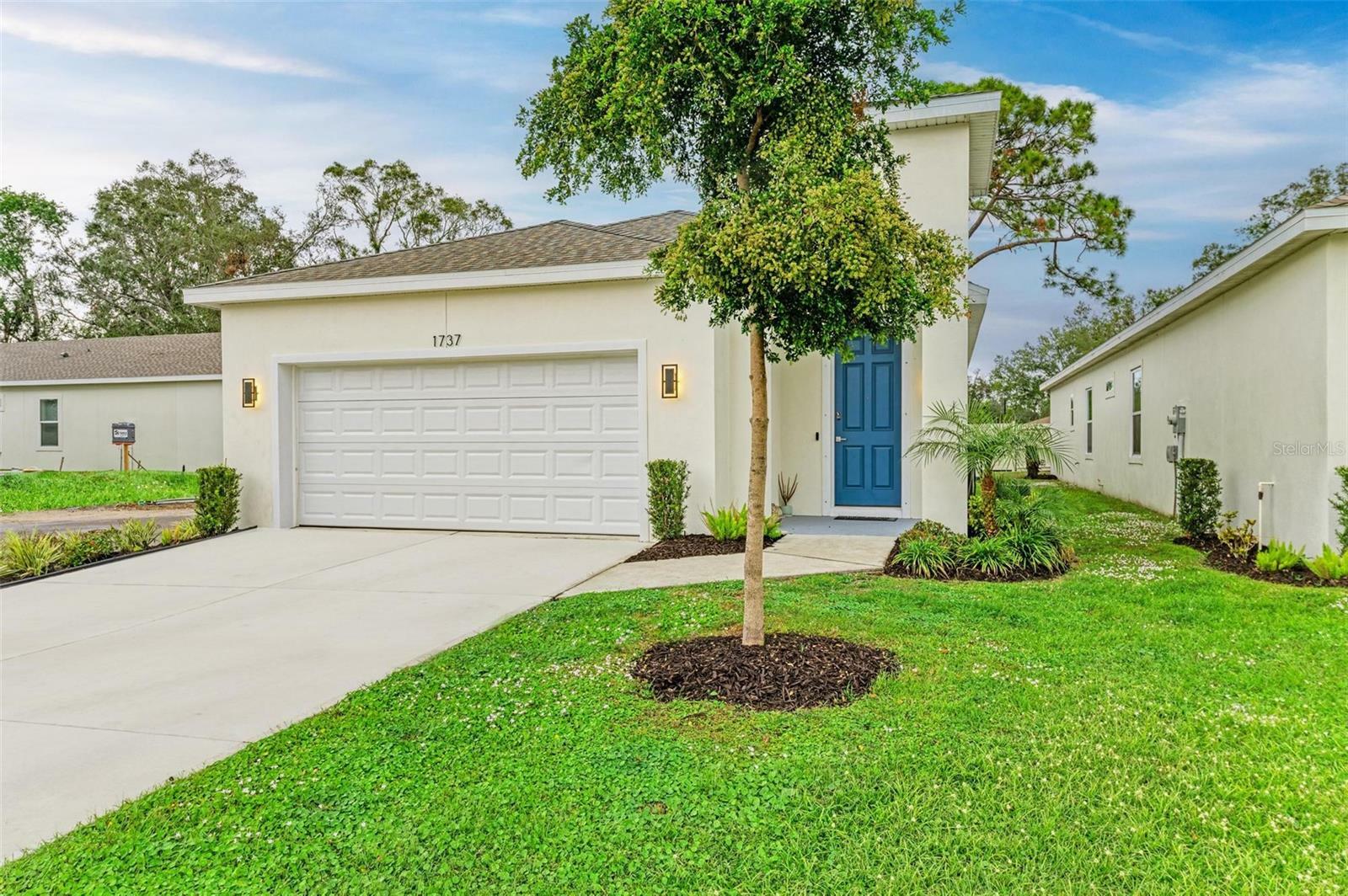 Property Photo:  1737 White Orchid Court  FL 34235 