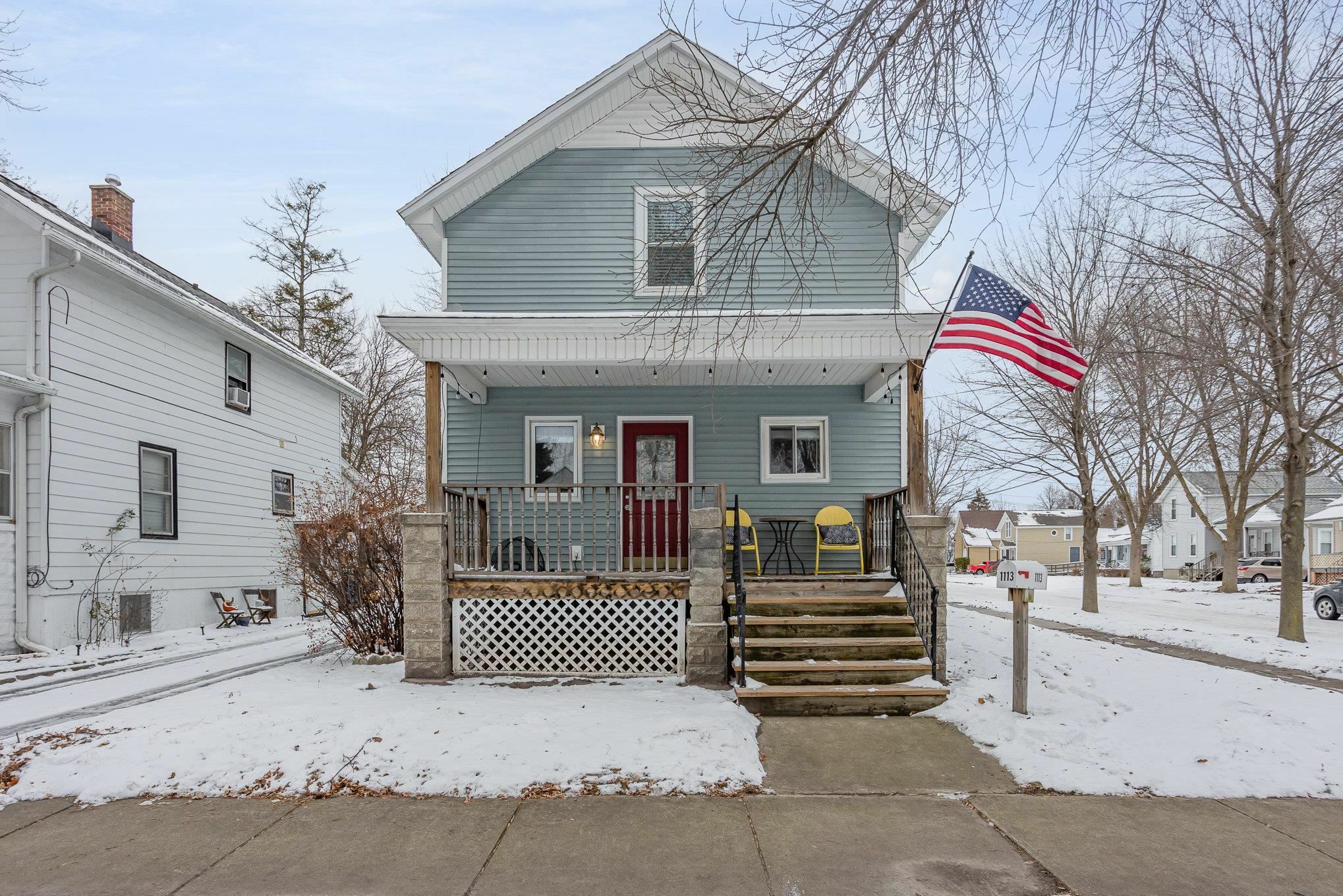 Property Photo:  1113 11th St Street  MI 48708 