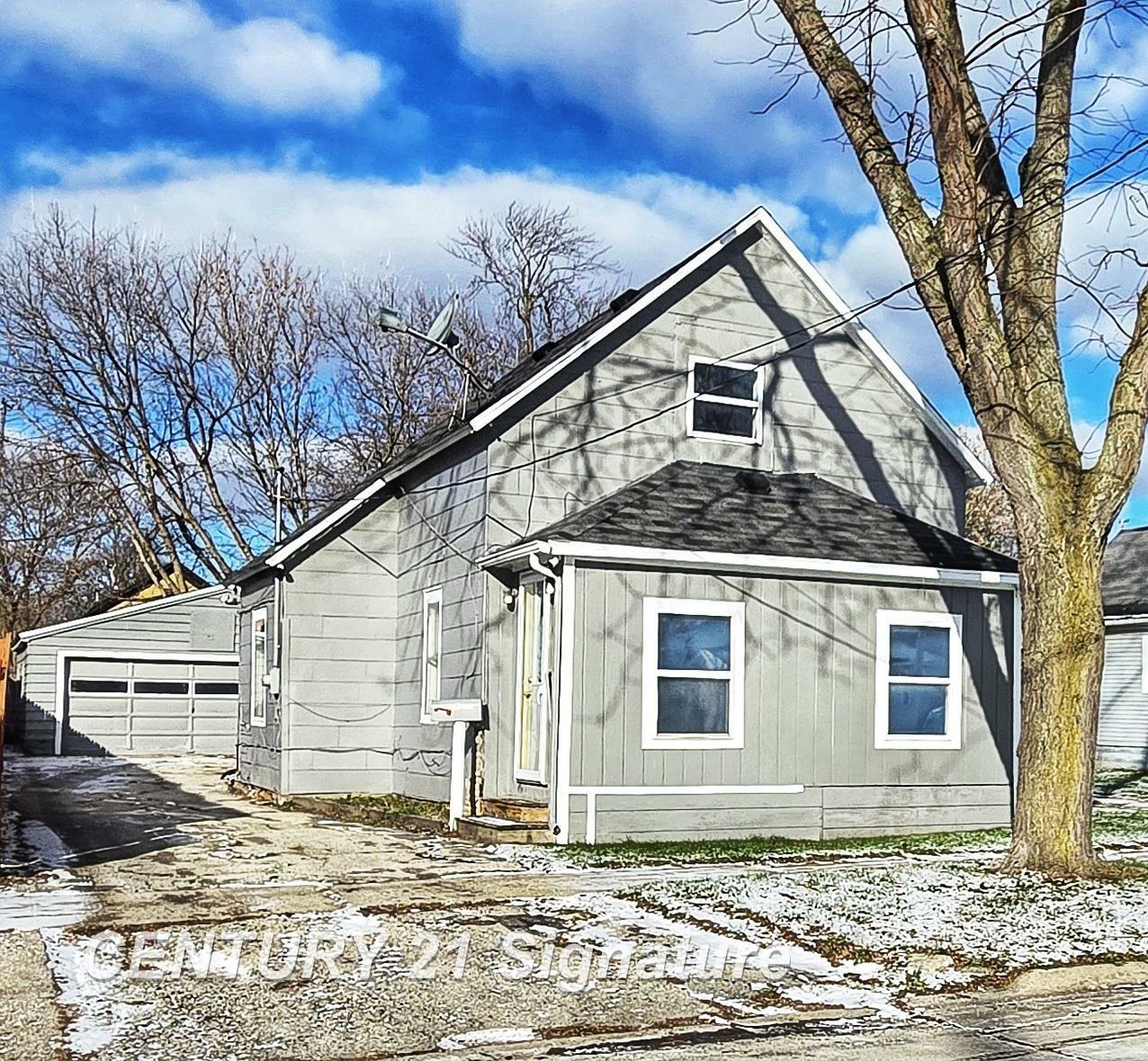 Property Photo:  1711 S Niagara Street  MI 48602 