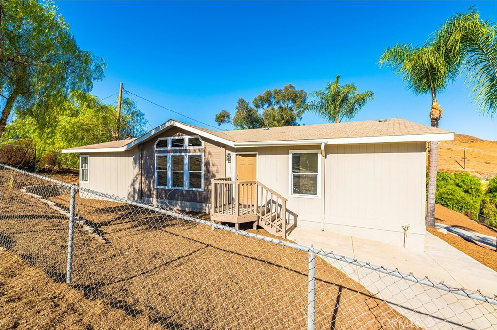 23180 Sprungle Circle  Menifee CA 92587 photo