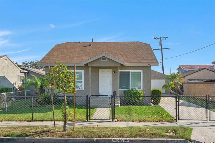 Property Photo:  2232 Couts Avenue  CA 90040 