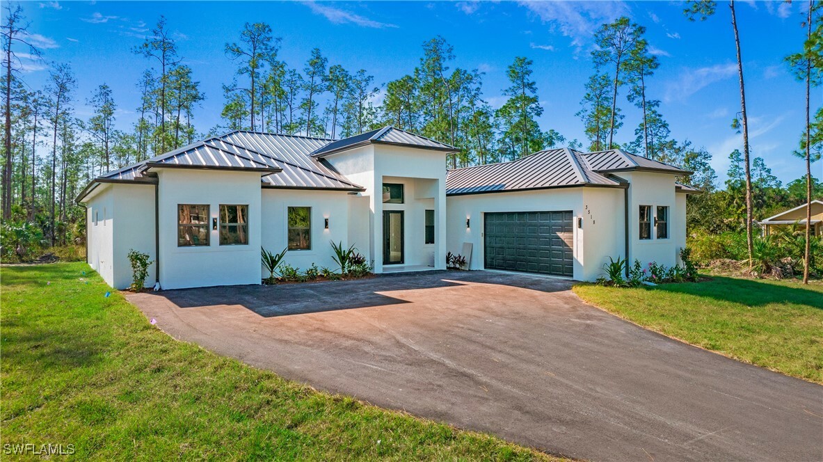 Property Photo:  3518 2nd Avenue SE  FL 34117 