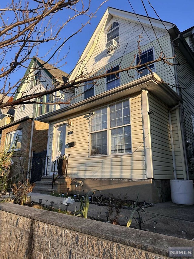 Property Photo:  306 Ivy Street  NJ 07032 