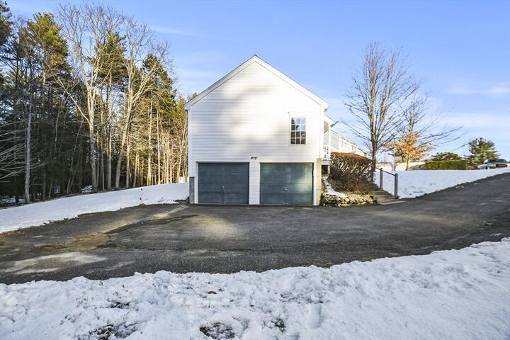 Property Photo:  25 Jessica Way  MA 01420 