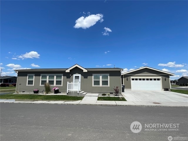 1701 E Burr 67  Moses Lake WA 98837 photo