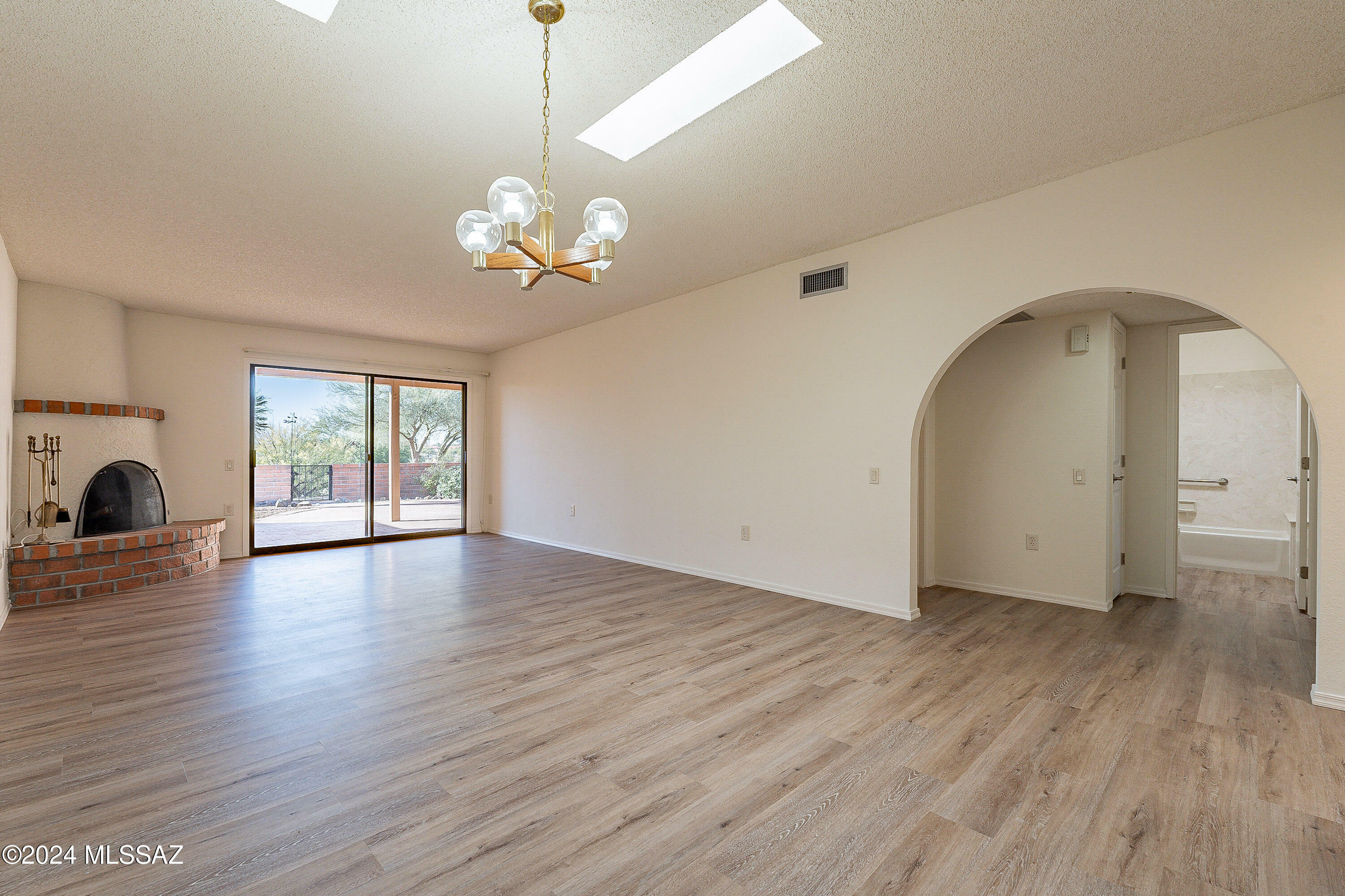 Property Photo:  1663 W Calle Del Grajo  AZ 85622 