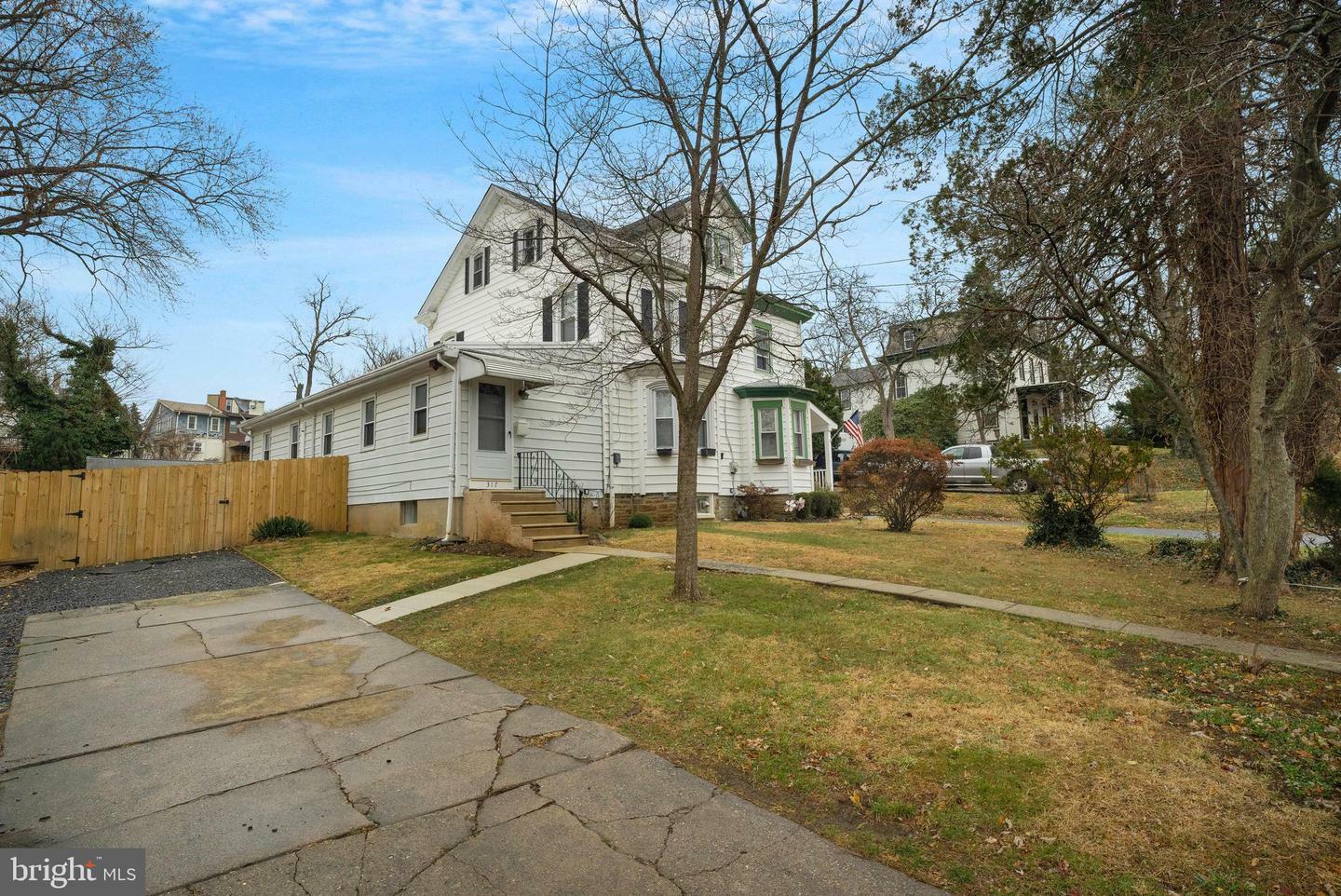 Property Photo:  317 W Laurel Avenue  PA 19012 