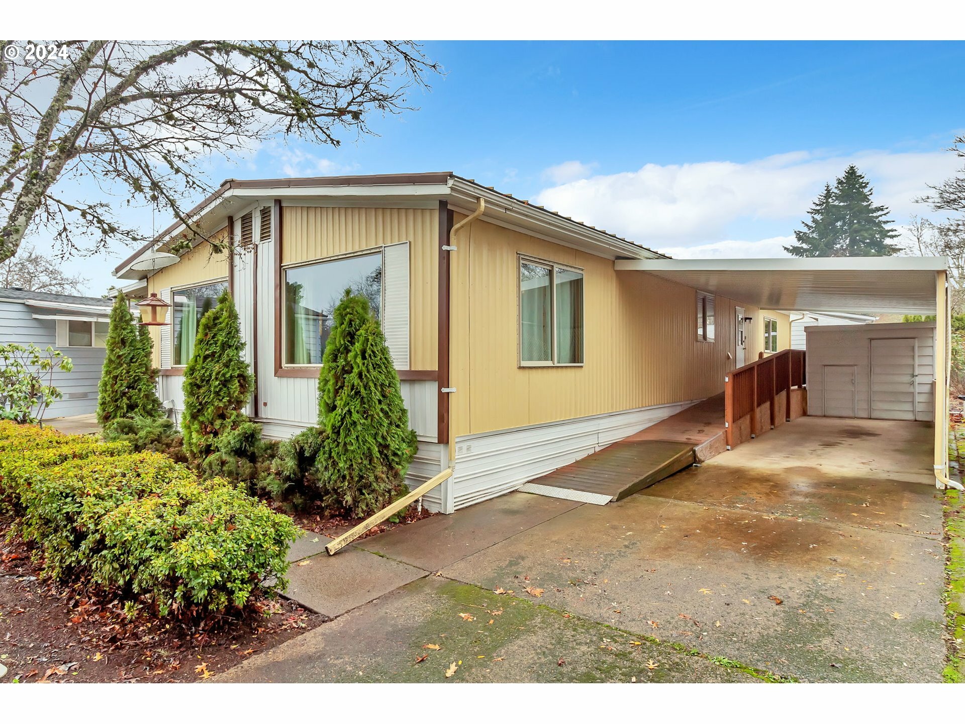 4800 Barger Dr 38  Eugene OR 97402 photo