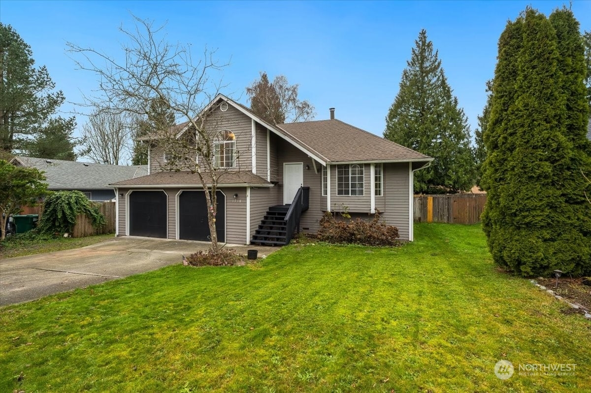 Property Photo:  1718  93rd Drive SE  WA 98258 