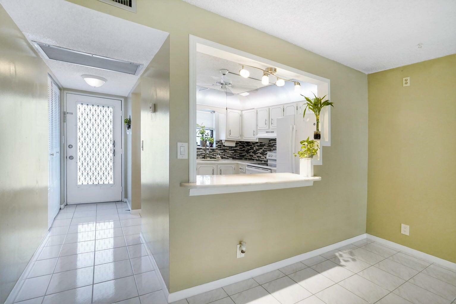 Property Photo:  9440 SW 8th Street 206  FL 33428 