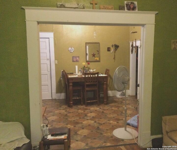 Property Photo: 311 Burleson St TX 78202