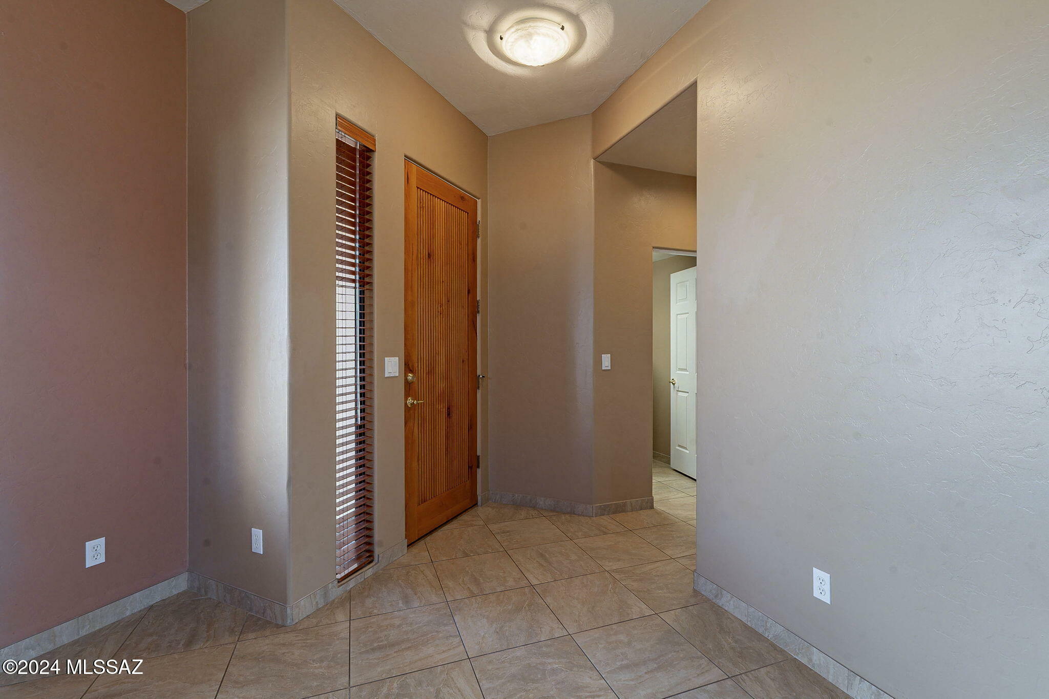 Property Photo:  2421 N Avenida Esclava  AZ 85614 