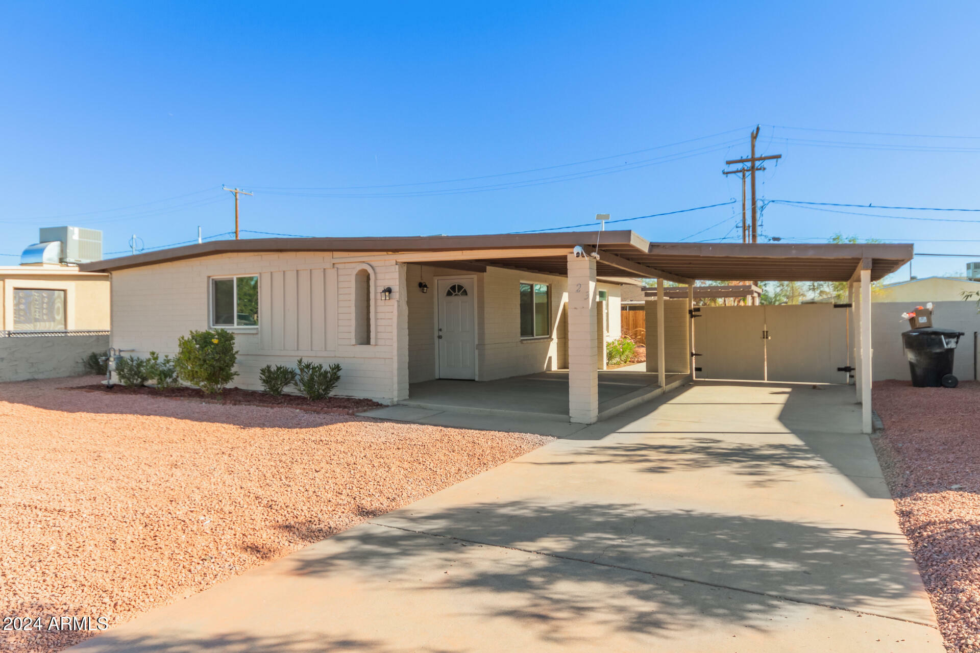 Property Photo:  723 S Pima Street  AZ 85210 