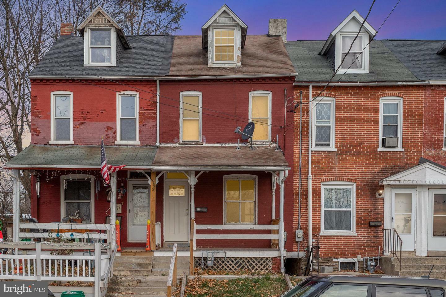 Property Photo:  533 Juniata Street  PA 17602 