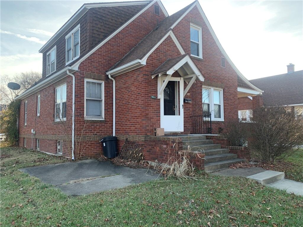 Property Photo:  105 Wabash Avenue  IL 62401 