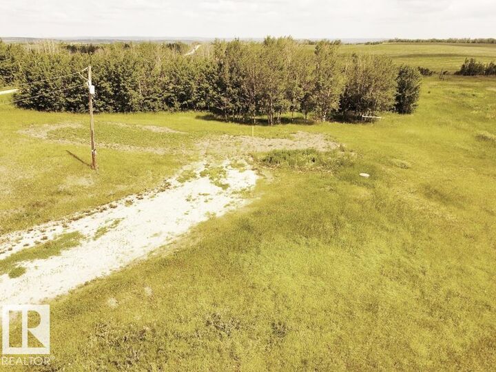 58013 Rge Rd 81  Rural Lac Ste. Anne County AB T0E 1N0 photo