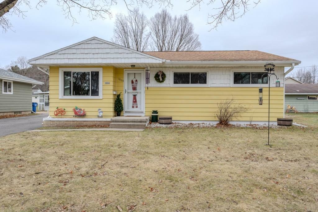 Property Photo:  1604 W Jackson St  WI 54452 