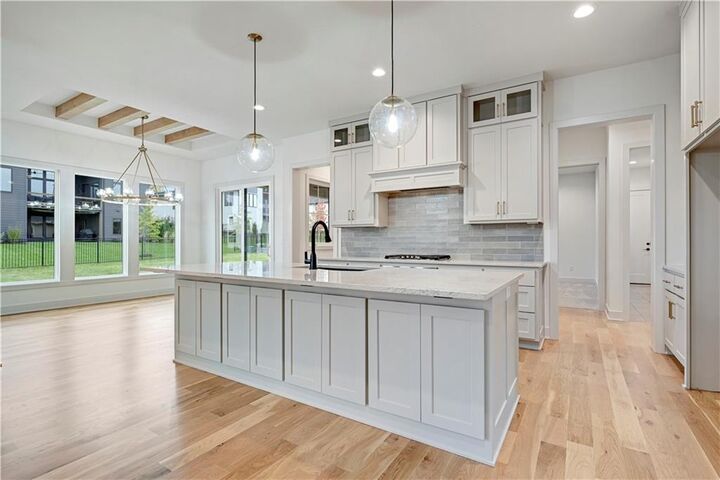 Property Photo: 17021 King Street KS 66221