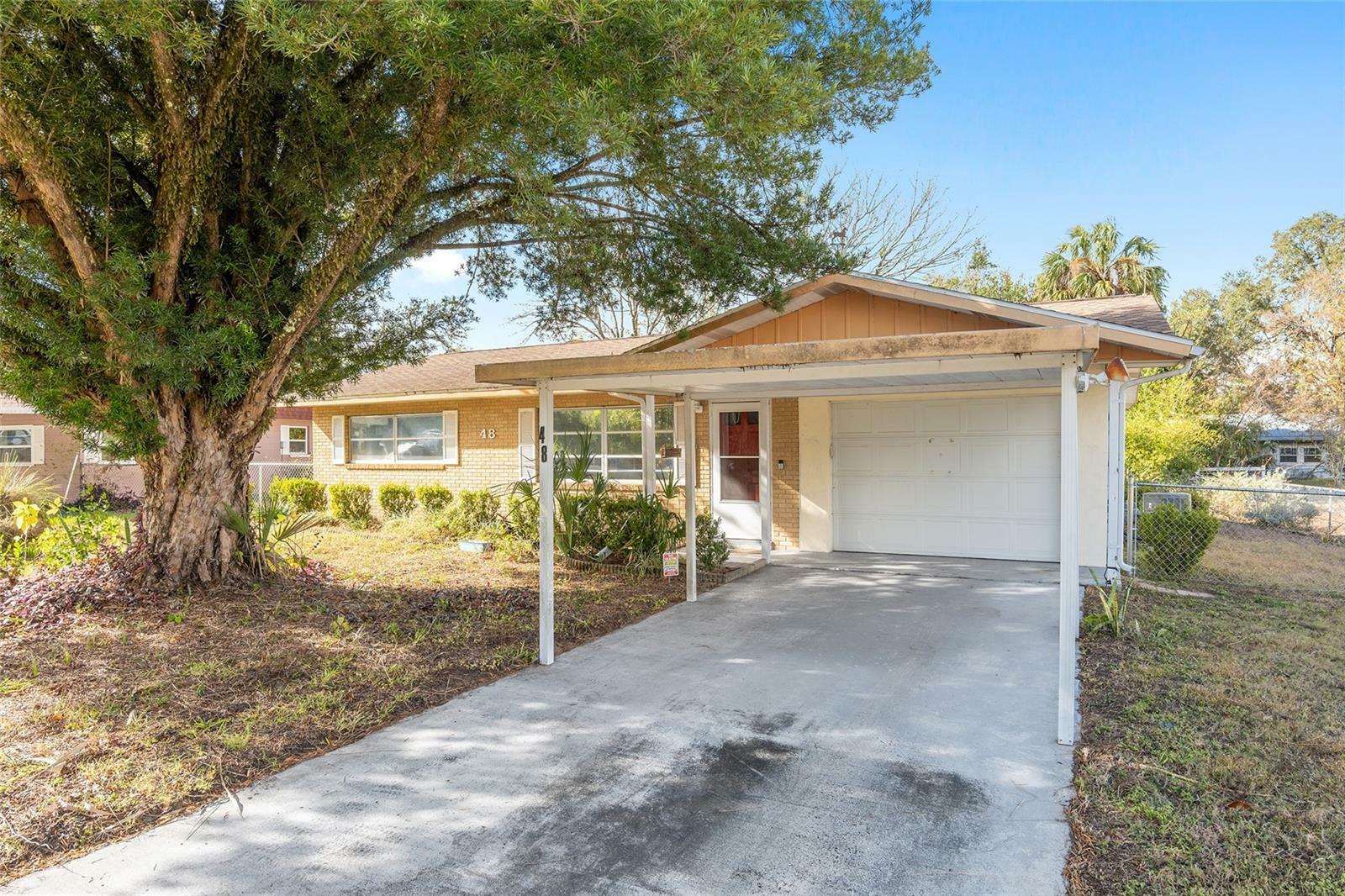 Property Photo:  48 Lake Court Loop  FL 34472 