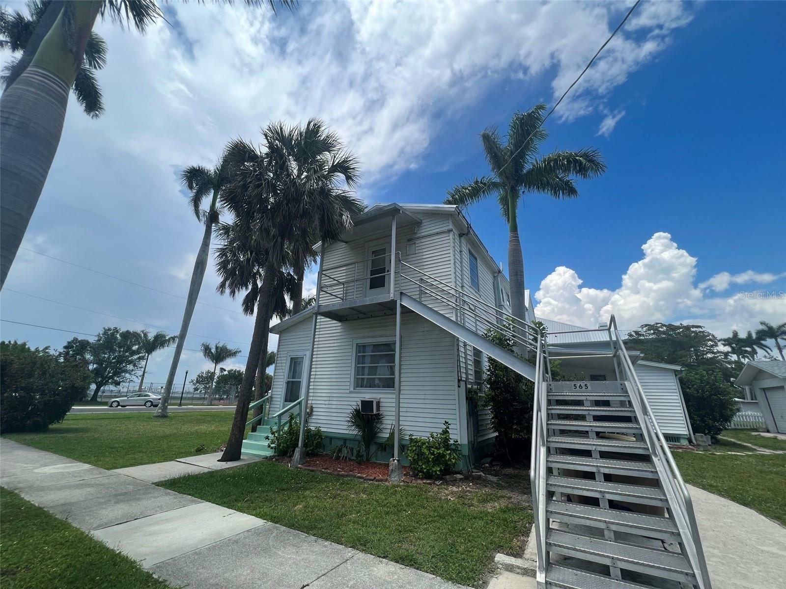 Property Photo:  565 W Retta Esplanade B  FL 33950 