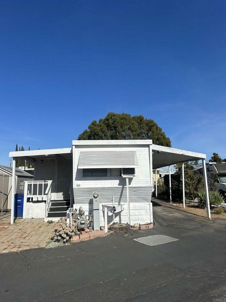 Property Photo:  212 S 2nd 48  CA 92019 