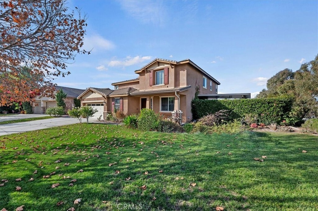 Property Photo:  16281 Echo Summit Court  CA 92503 