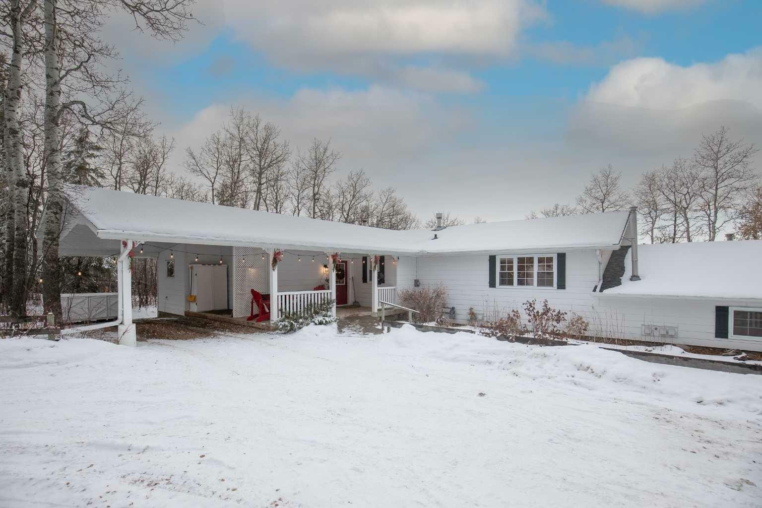 Property Photo: 27054 Township Road 364 114 AB T0M 1R0